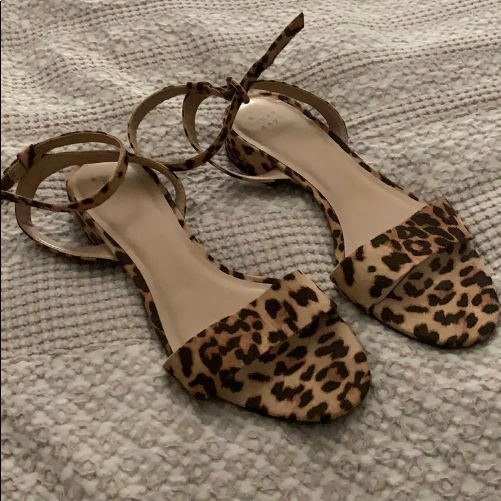 NWOT Cheetah Sandals